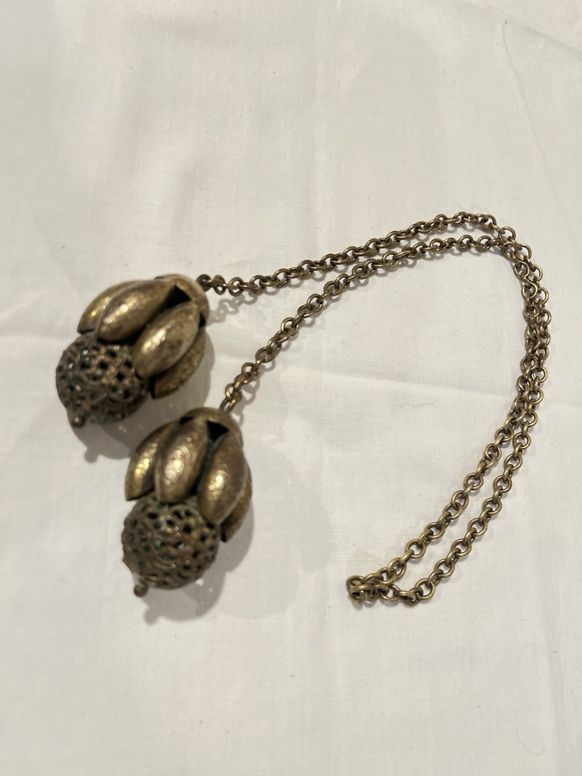 Joseff Of Hollywood Rare Lariat Acorns Necklace Russian Gold Finish Book Piece