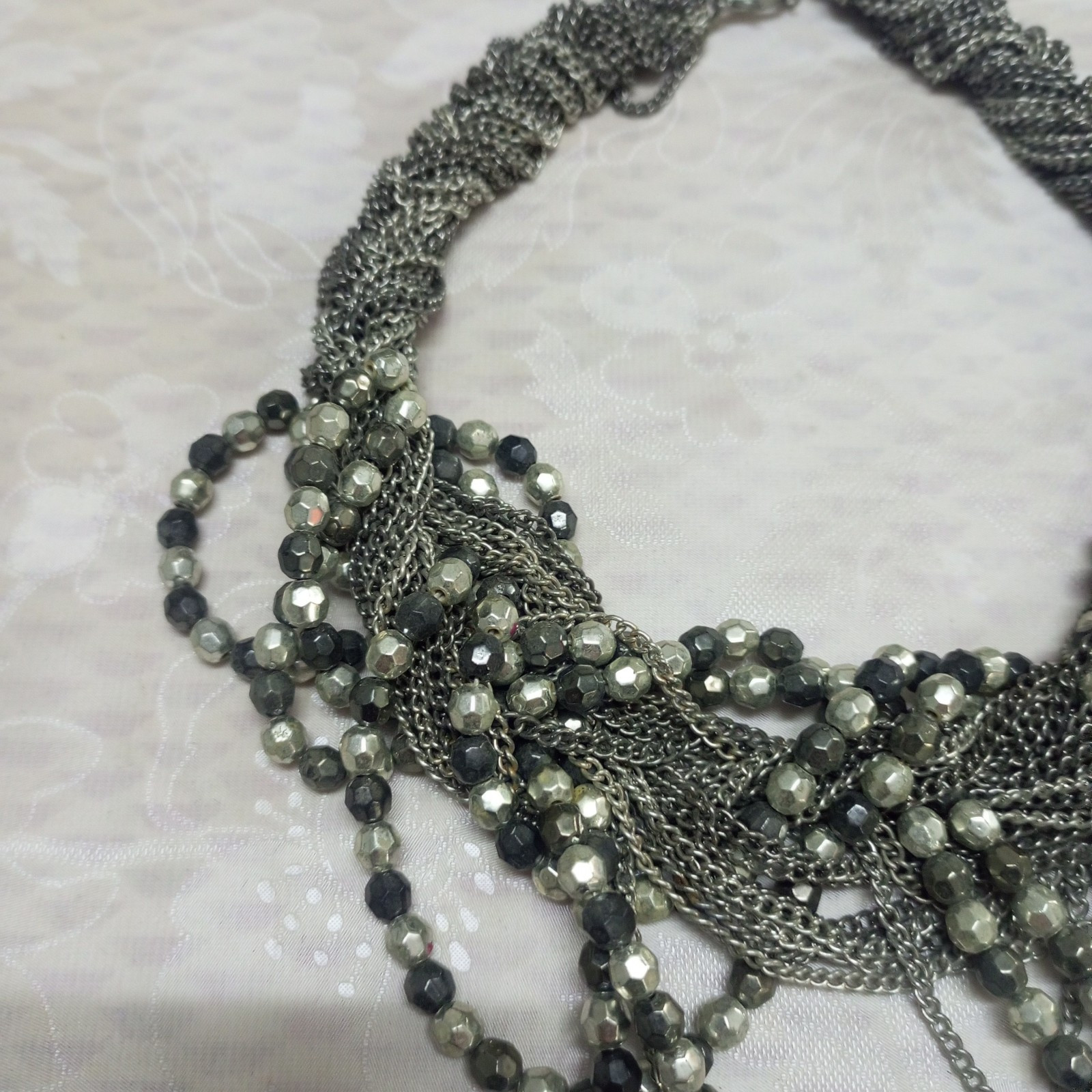 Vintage Short Haevy Large Silver Grey Bearded Necklace Women Accessories Jewelry