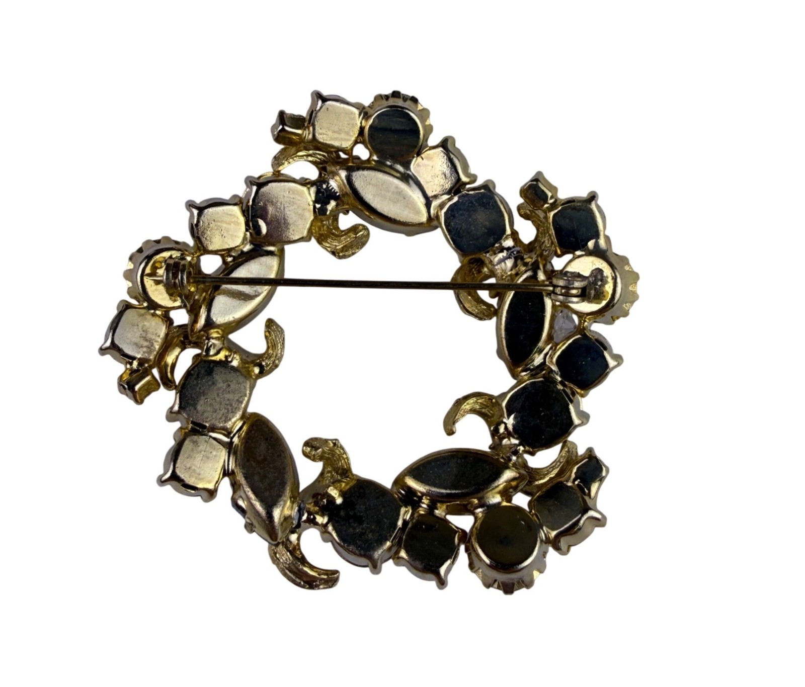 Vintage Unknown Womens Gold Tone Glass Rhinestone Wreath Brooch Jewelry