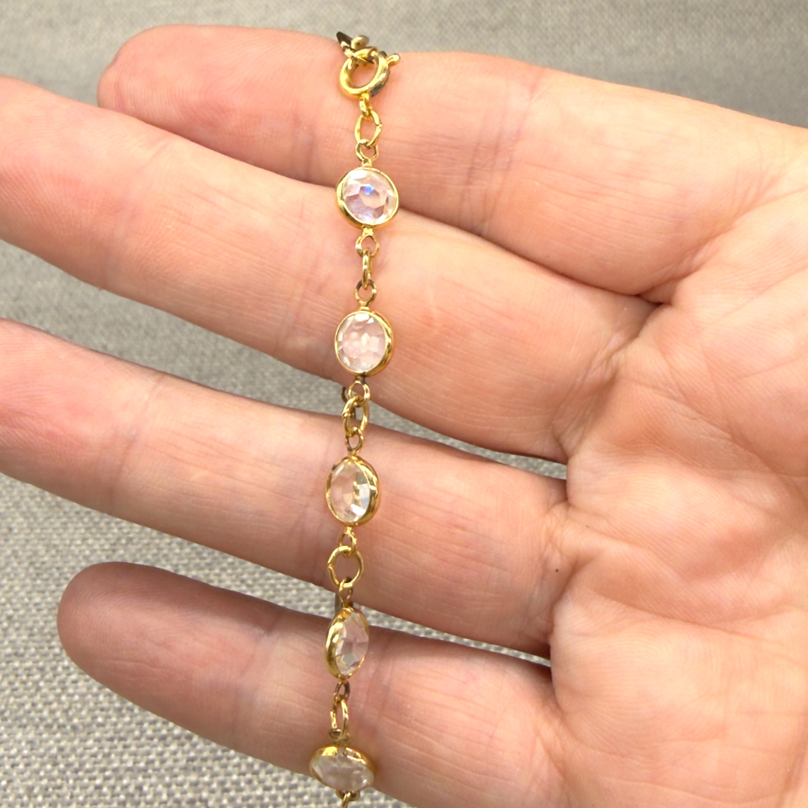 Vintage Swarovski Bracelet Crystal Station Bezel Set Gold Tone Chain Size 6.5