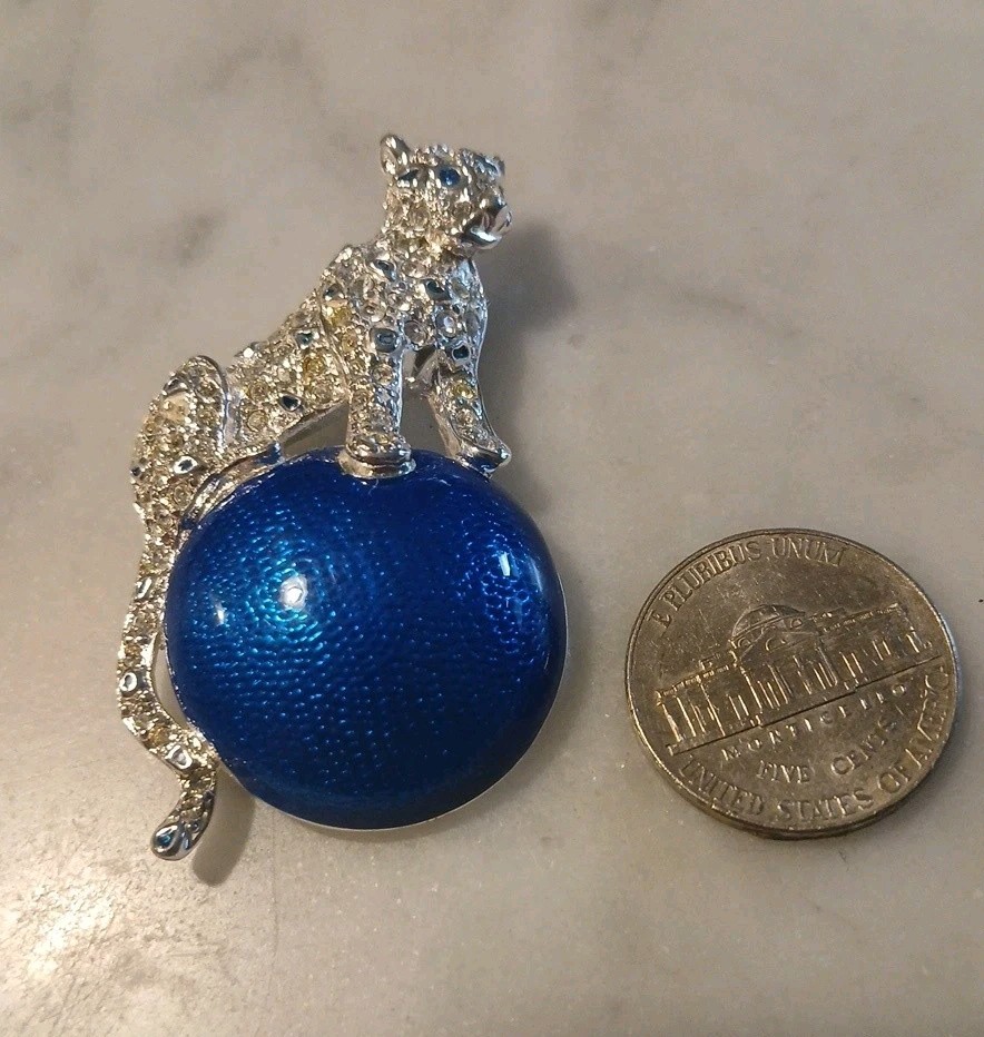 Amazing Vintage Napier Brooch Silvertone Leopard on Blue/Earth/Ball Crystals