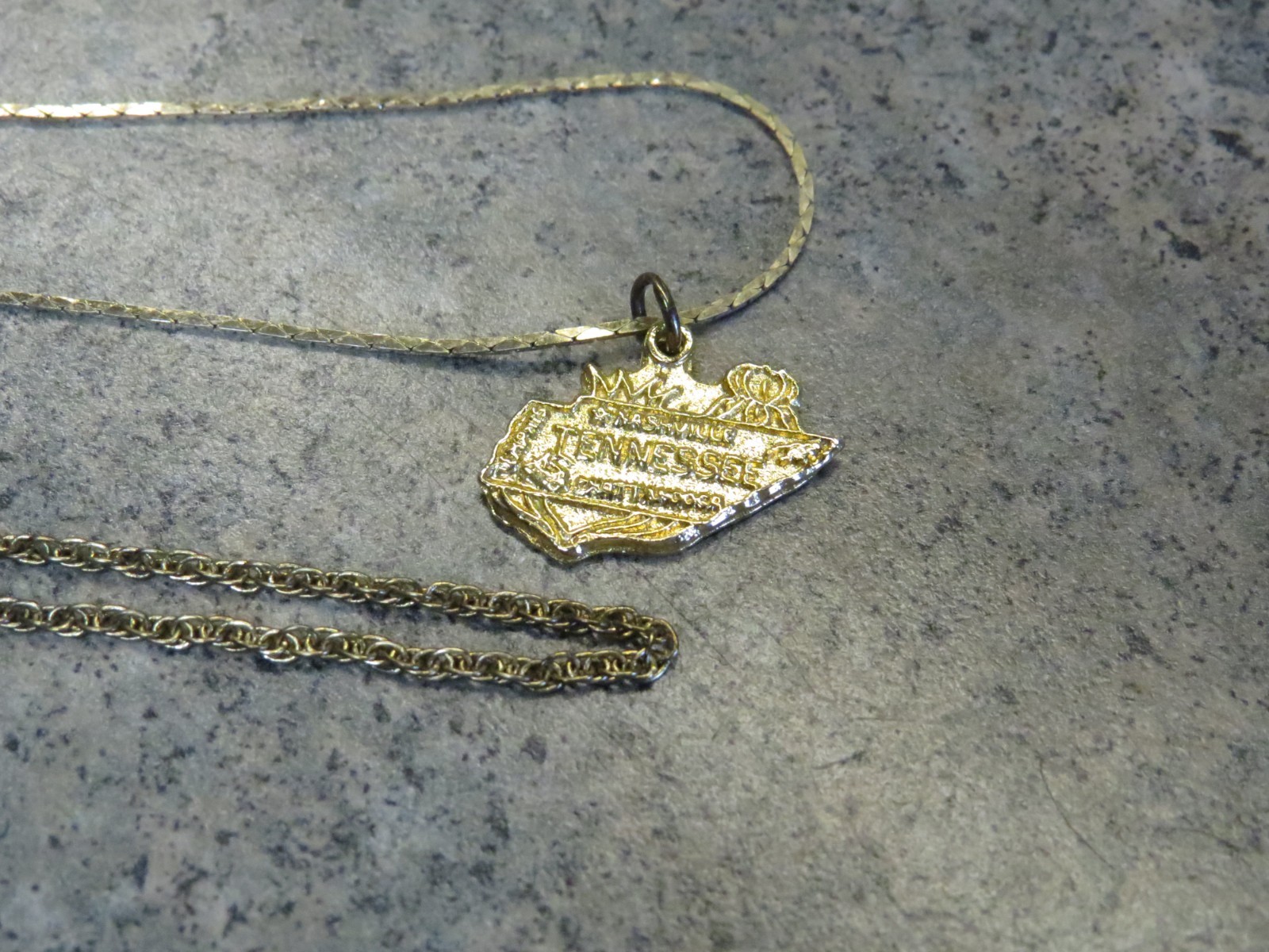 Vintage Necklace Lot Of 4 Chains Gold Tone 17” 18” 23” 23″,Gold/Pearl