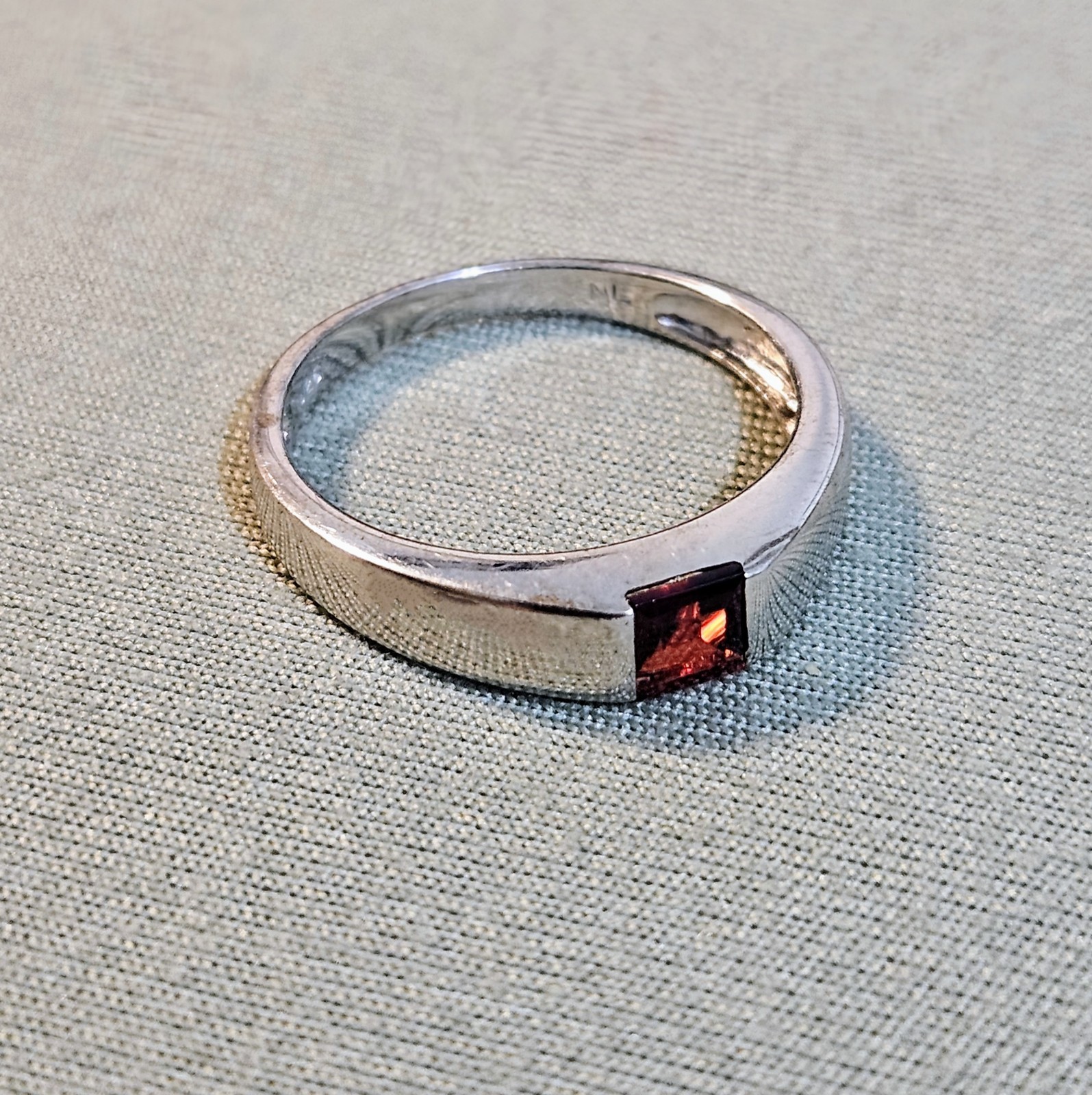 Vintage Sterling Silver 925 Square Cut Garnet Gemstone Birthstone Ring, Size 7