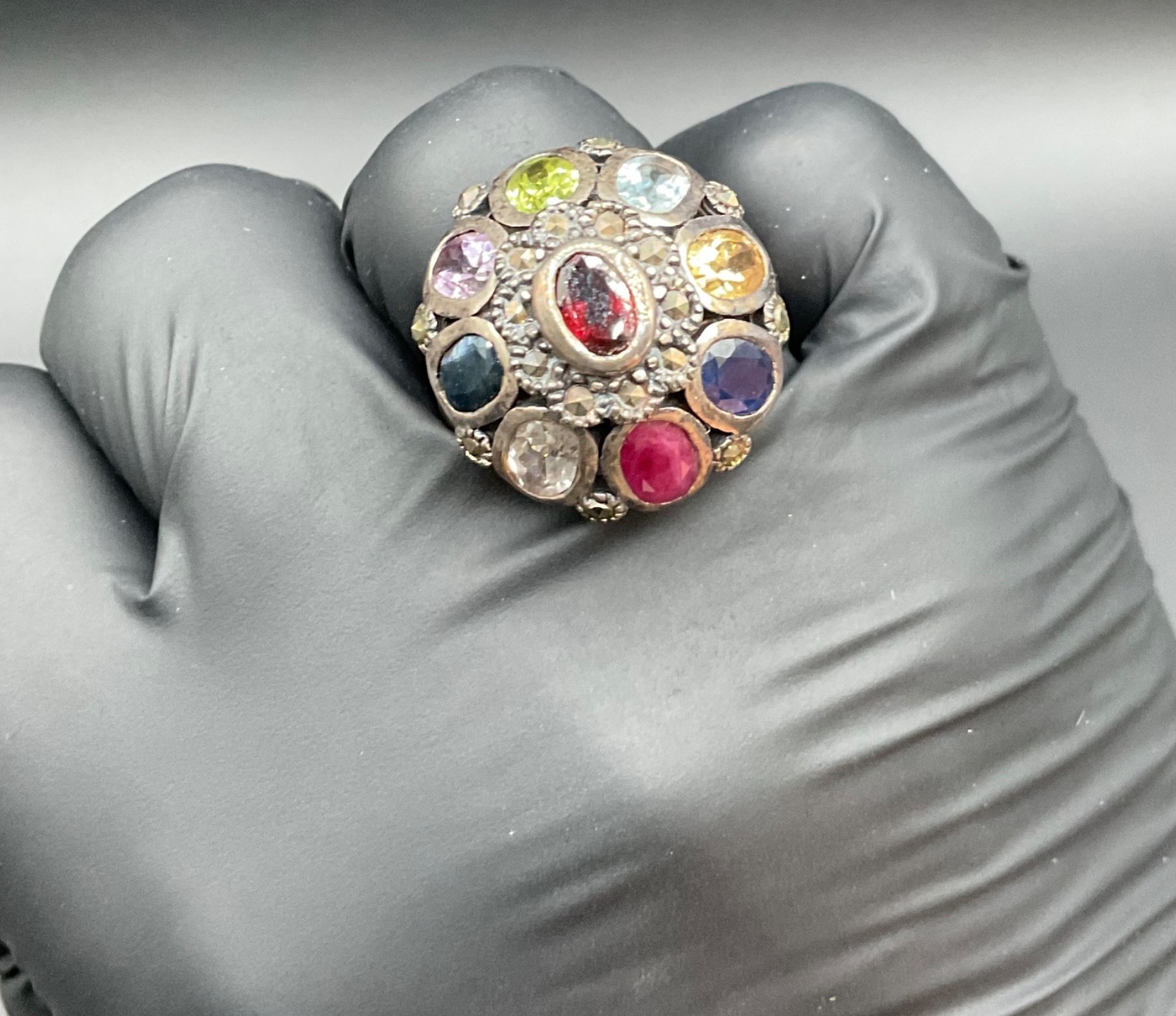 Sterling silver vintage Navaratna princess ring size 9 Thailand multi stone
