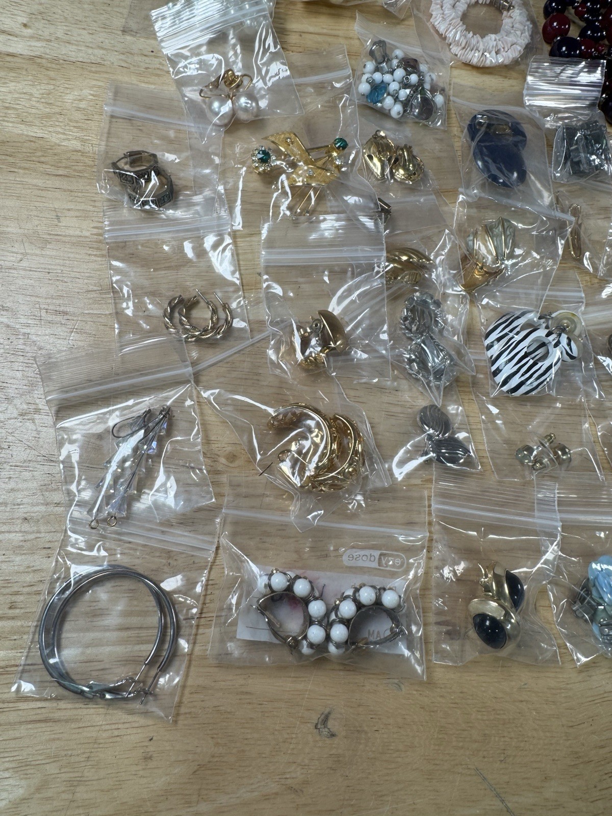 Vintage Estate Fresh Costume Jewelry Lot Of Necklaces And Earrings