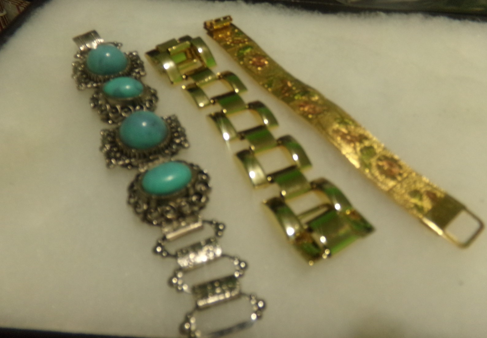 VINTAGE UNSIGNED BRACELET LOT