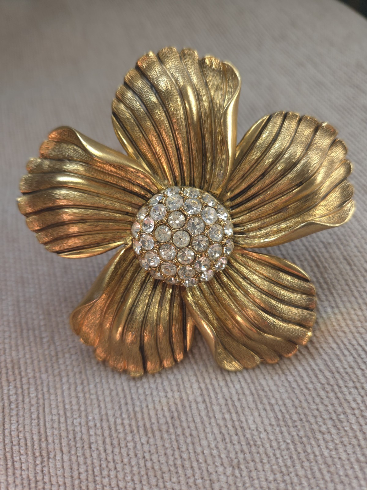 VTG Signed Omjent Large Textured Gold Tone Flower Brooch Rhinestone Dome Center