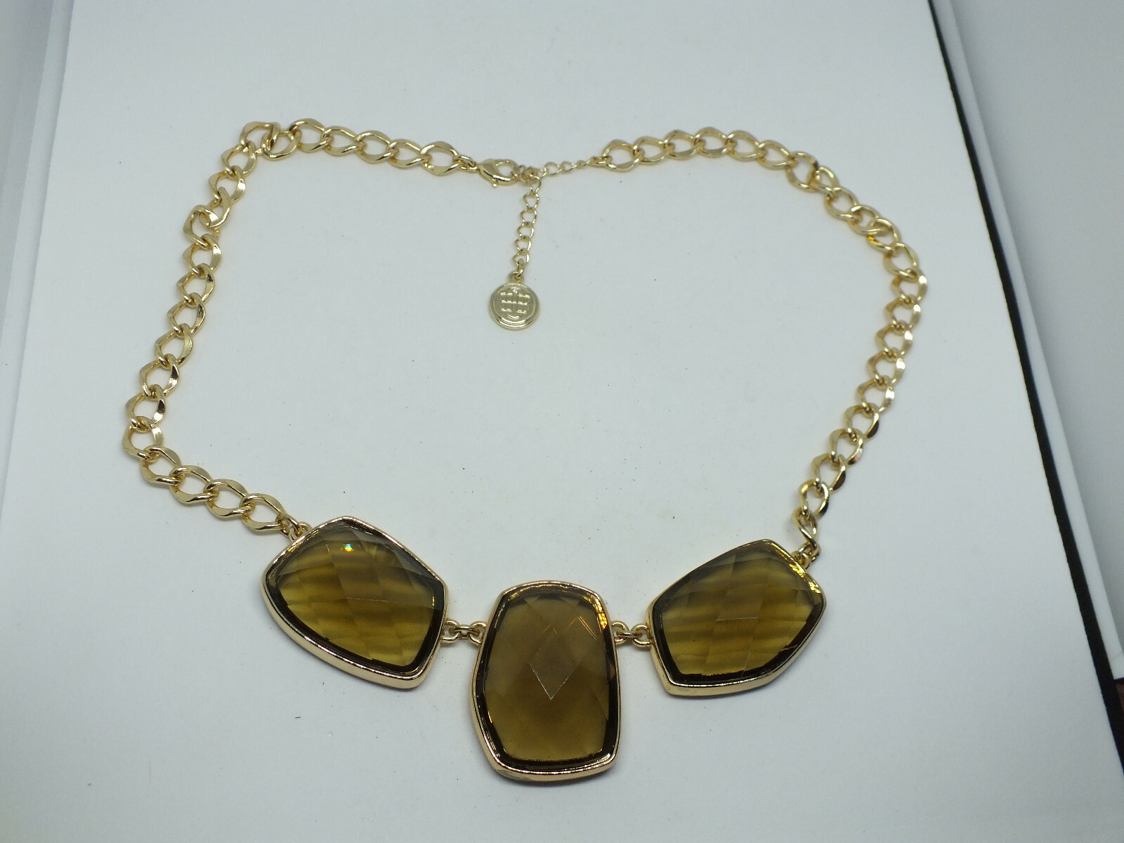 Necklace Choker Gold Tone Olive Green Faceted Rhinestones 16-17″ Long NICE