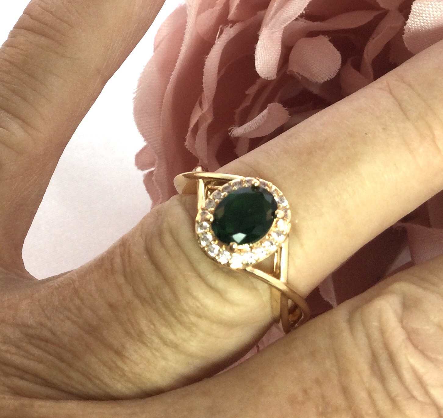Vintage Jewellery Gold Ring Emerald and White Sapphires Antique Deco Jewelry