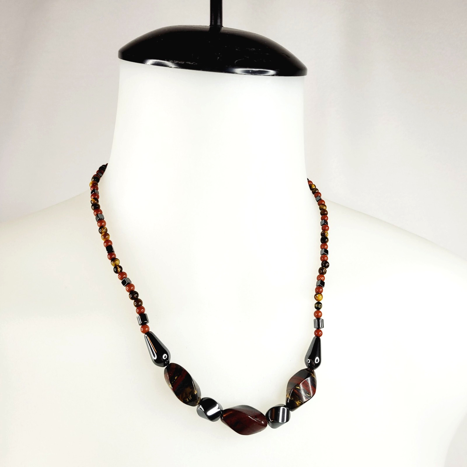 Vintage Tiger Iron Hematite Beaded Fashion Necklace Barrel Closure Quartz Gothic