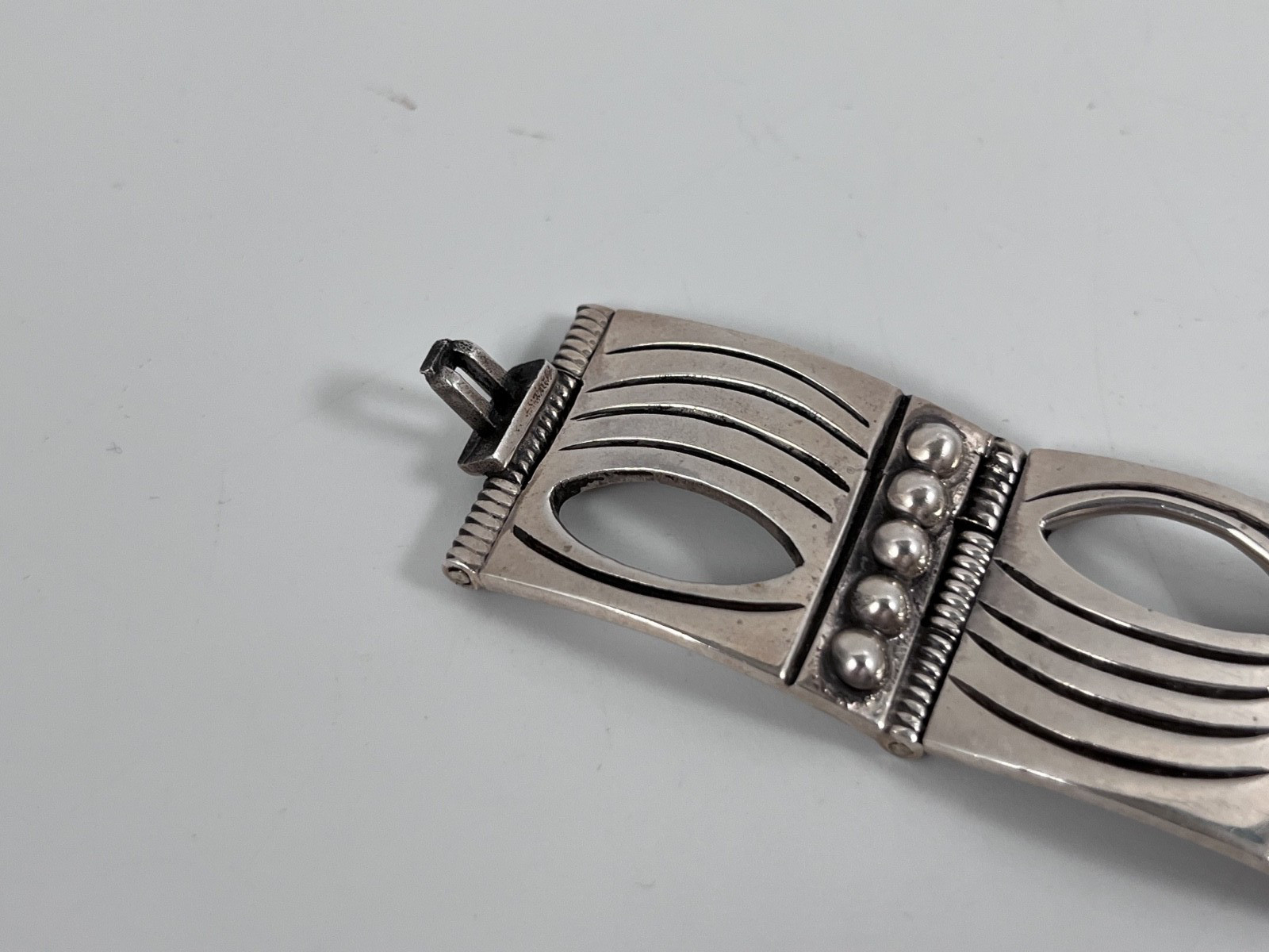 STERLING SILVER MODERNIST VINTAGE MEXICAN PANEL BRACELET 7.5 in