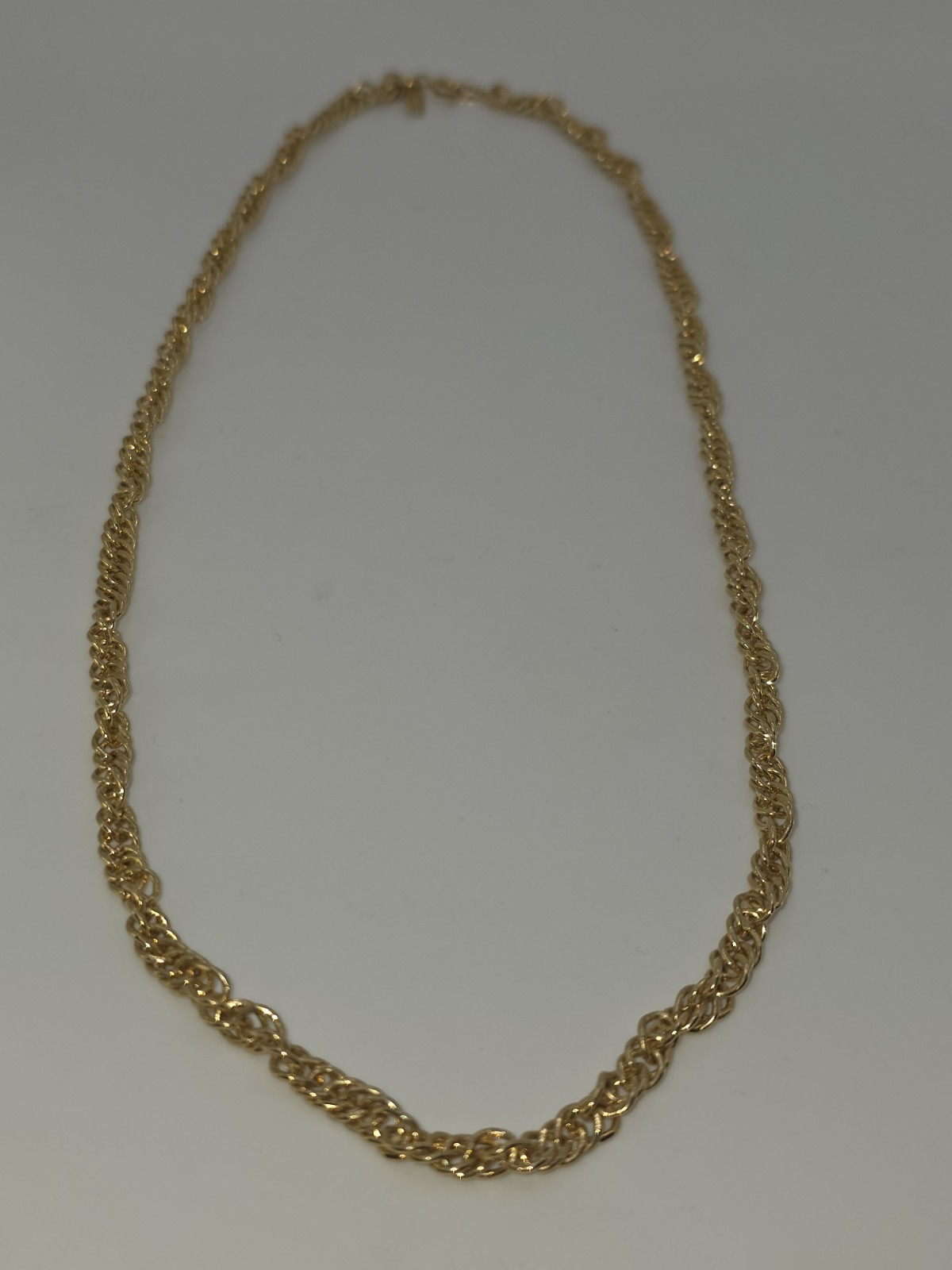 18KT Gold Plated Chain – Stunning!