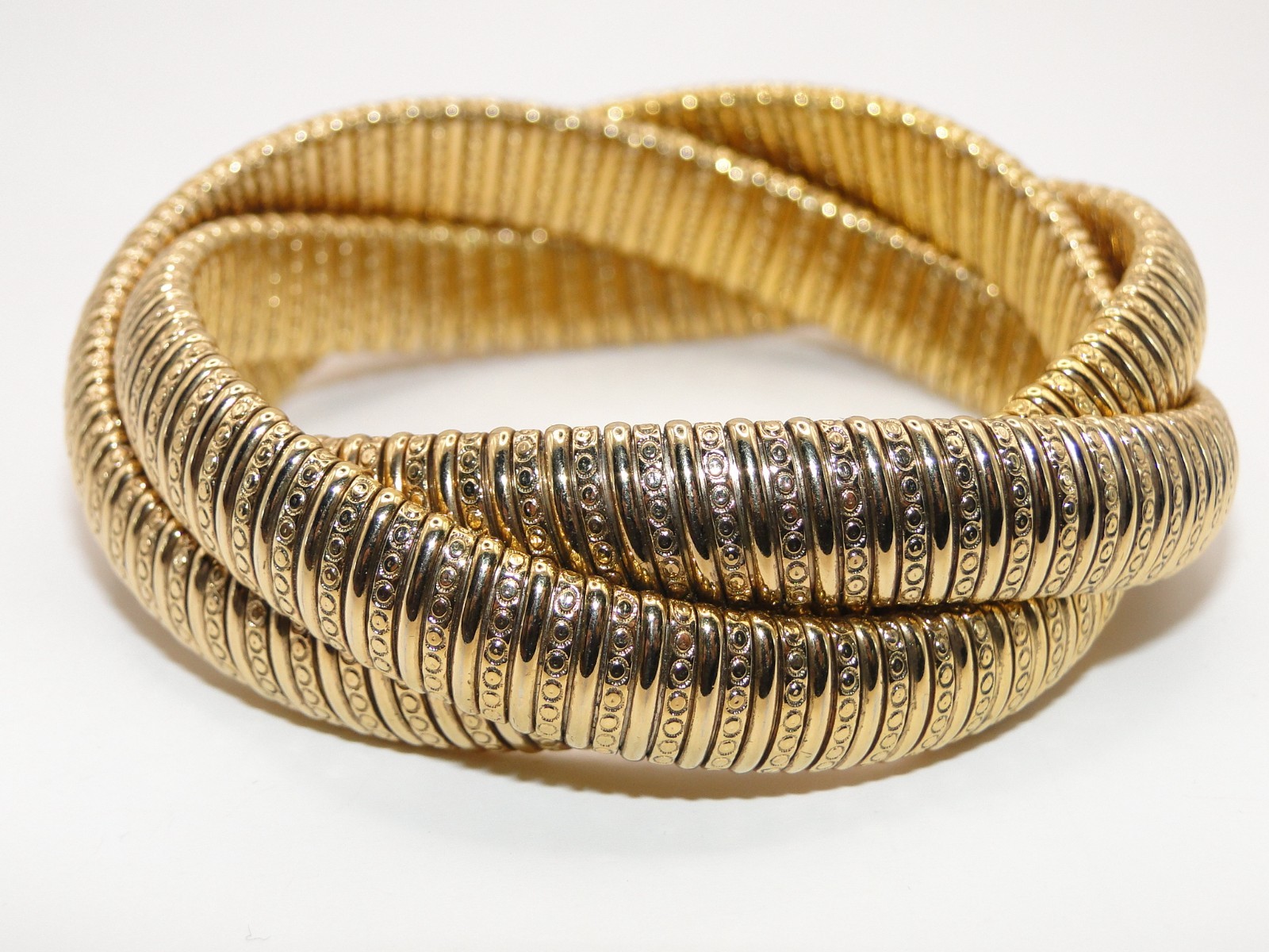 Beautifully Detailed Golden Triple Rolling Cobra Snake Style Stretch Bracelet