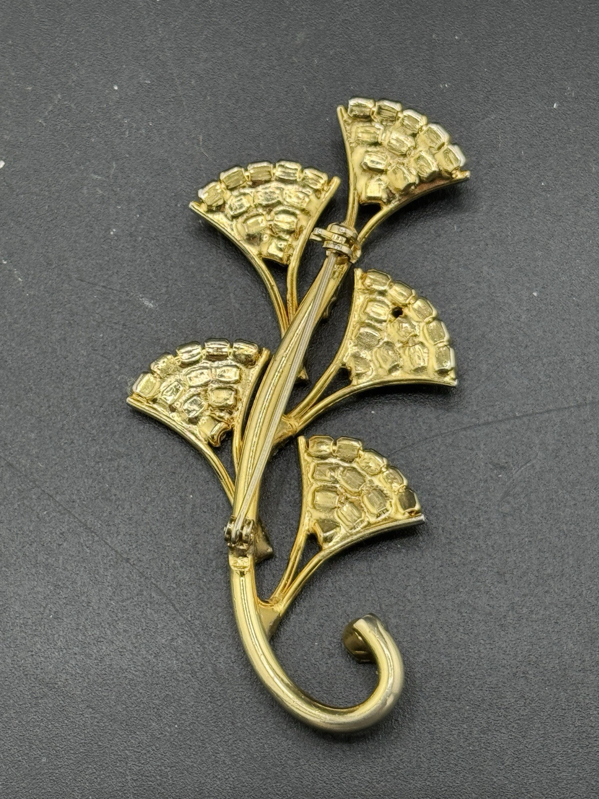 Unmarked Rhinestone Elegant Brooch / Pin (Loose Back) See Pics