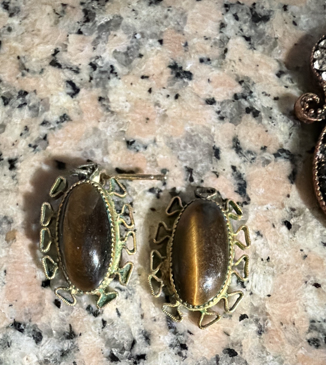 Vintage Gold Tone Oval Cabochon Stud Earrings Filigree Setting Butterfly