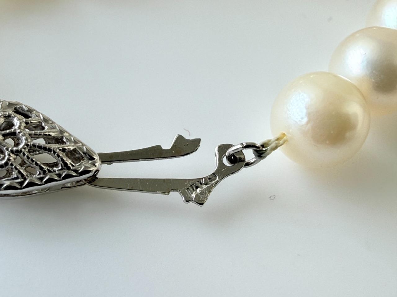 14k White Gold Hand Knotted 6.4mm Pearl Necklace 18.25 Inches 27 Gram Weight