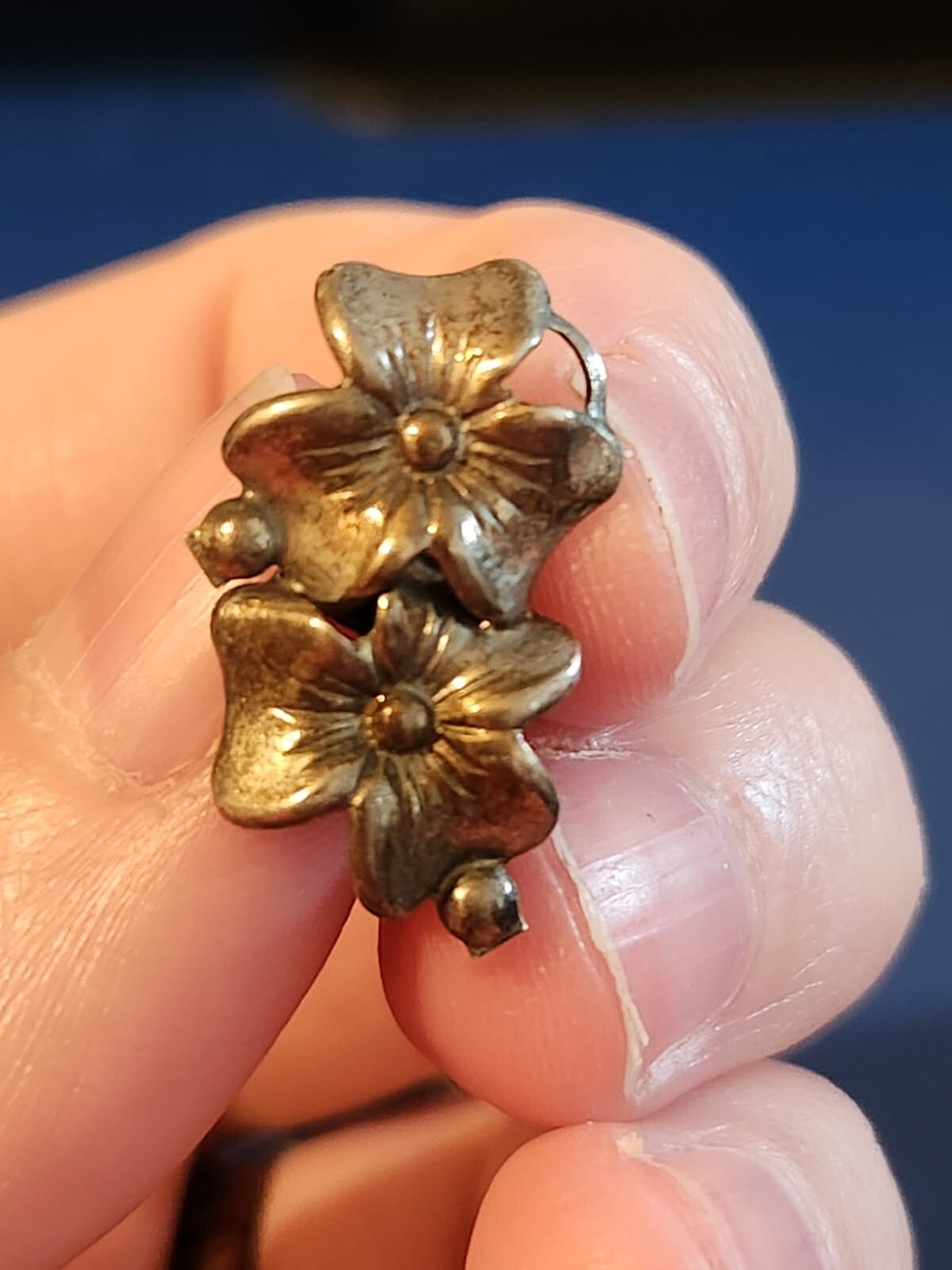 Sterling Silver Floral Design Screw Back Earrings