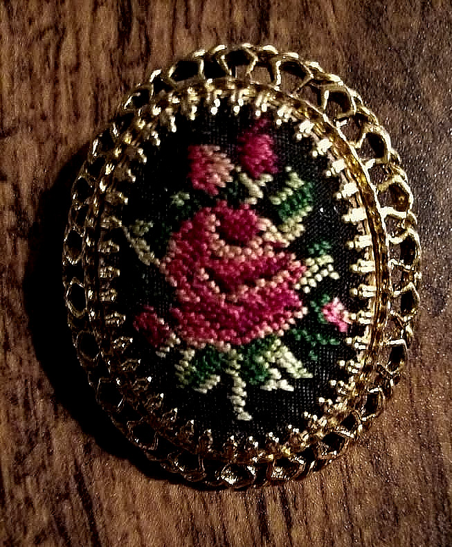 embroidered red rose brooch pendant vintage goth cottagecore