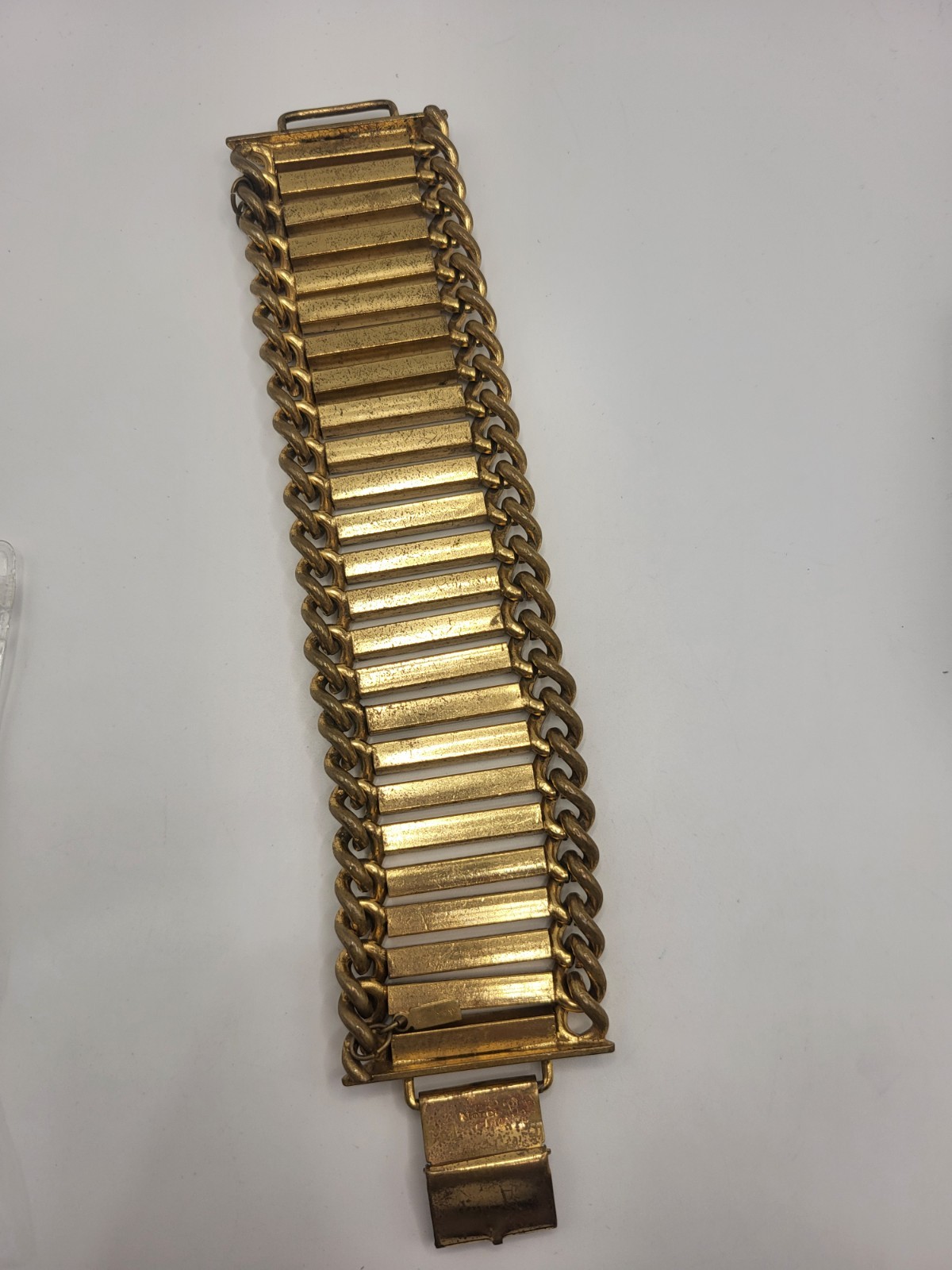 1930s Signed MONET JEWELERS Very Rare Bracelet Wide Gate Curb Chain Border 7″