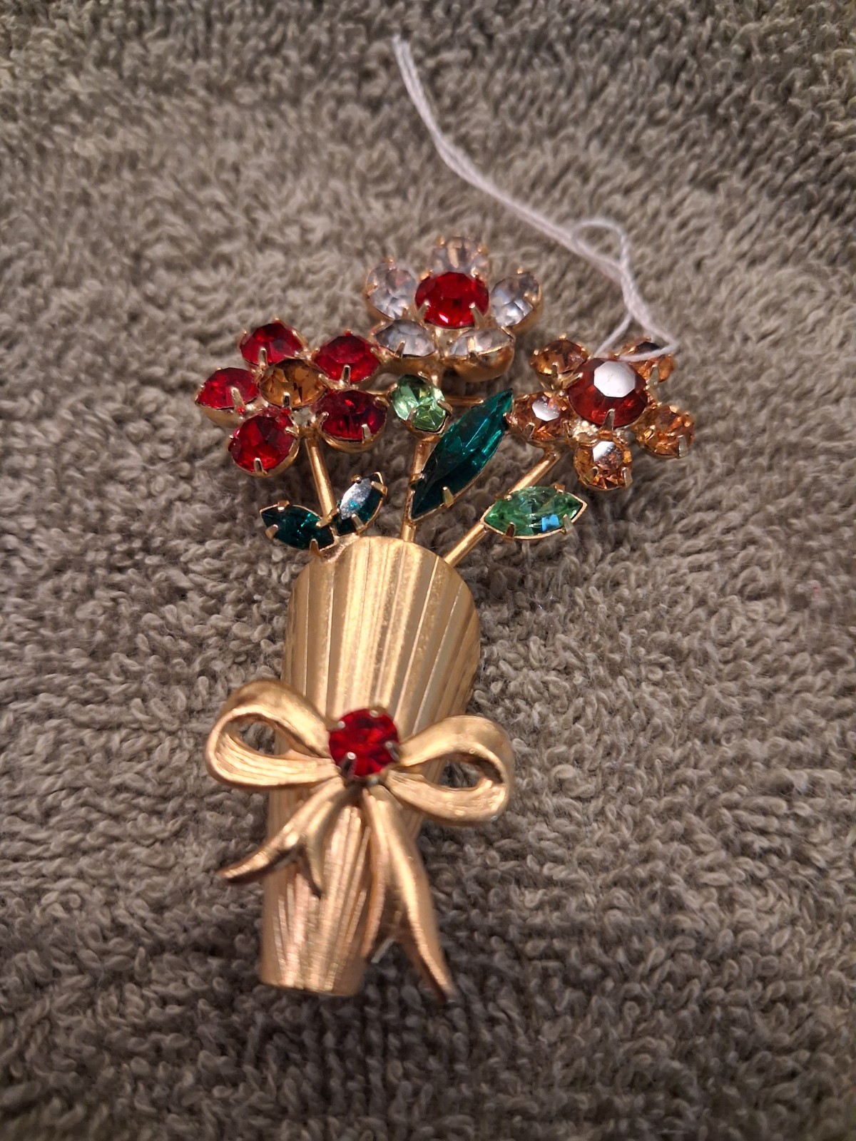 Vintage flower bouquet multi colered stones
