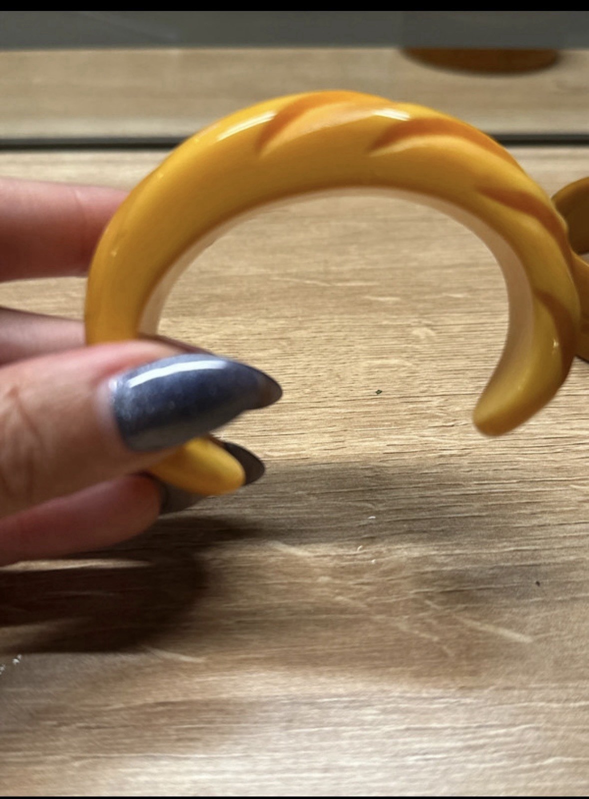 Vintage Bakelite Creamed Corn Butterscotch Carved Bracelet Tested