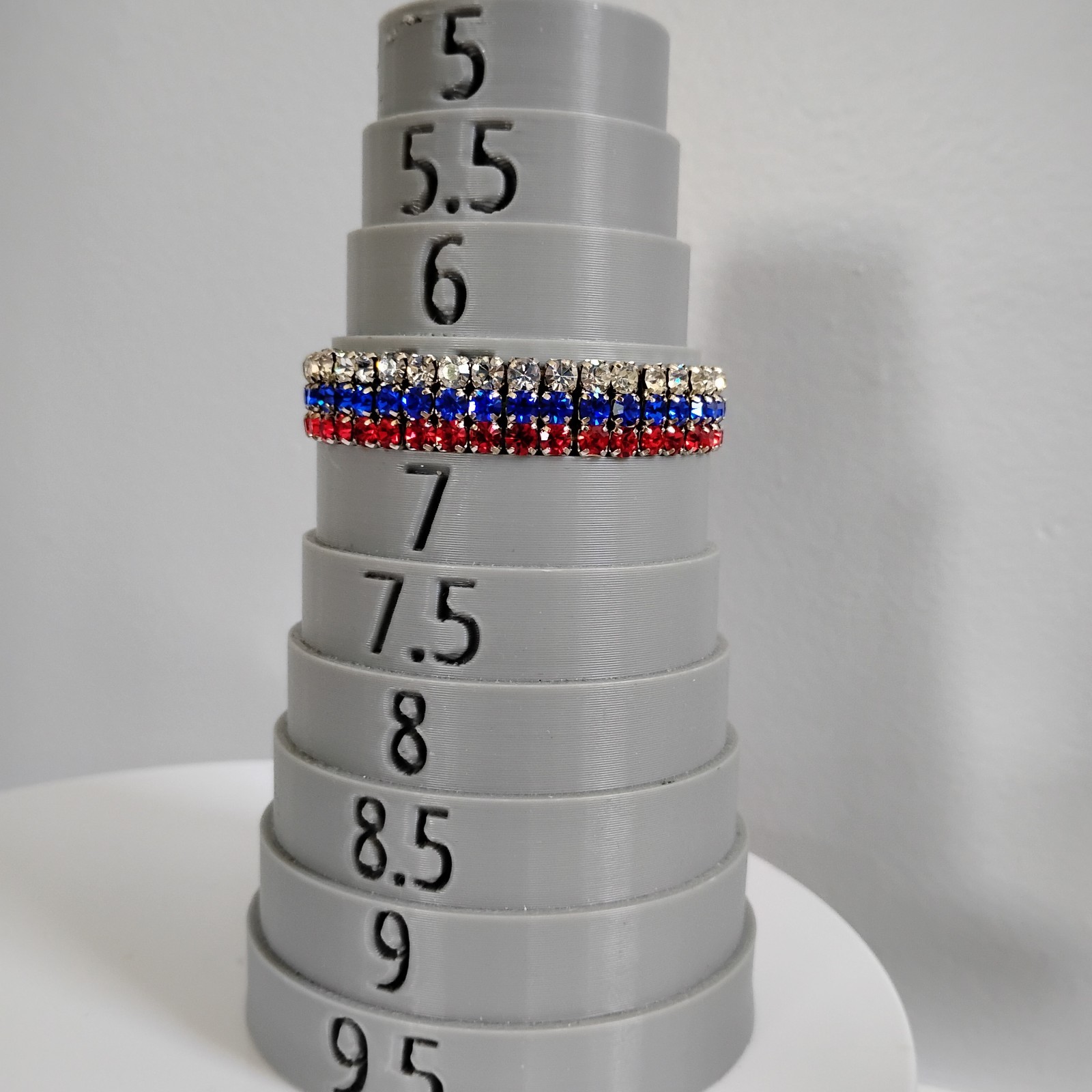 Vtg Quality Patriotic Silvertone Red White Blue Stretch Metal Bracelet Rhineston