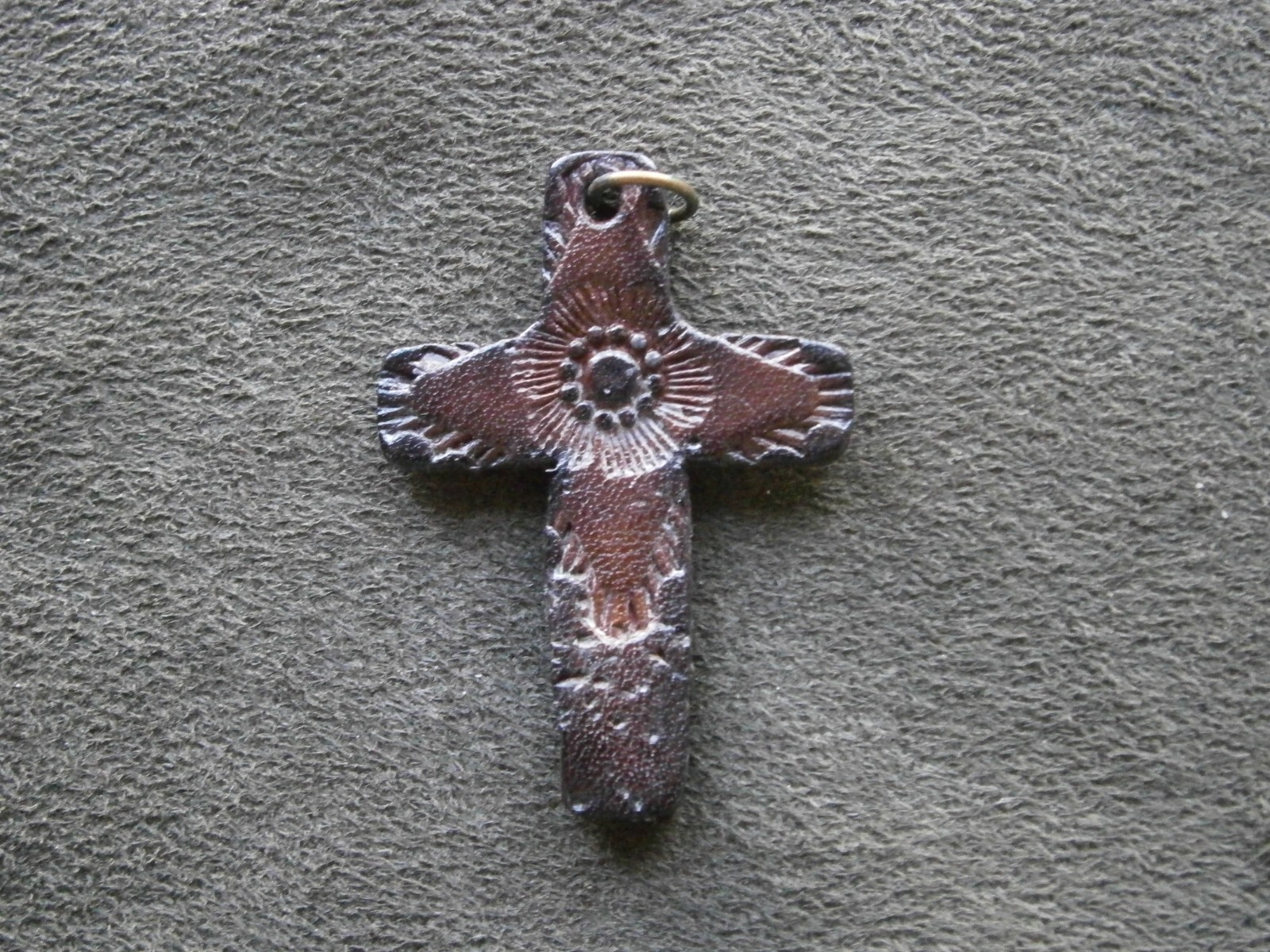 Poppy Flower Cross Military Vintage Lightweight Wood Bracelet Charm Pendant 1.6g