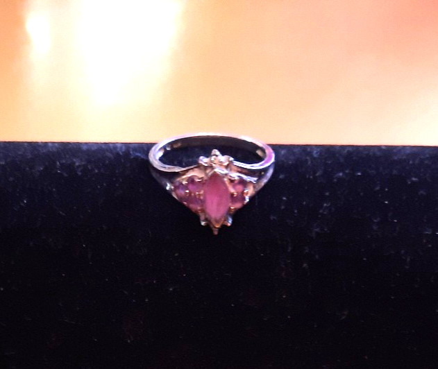 Antique 10K White Gold Amethyst Ring Size 6 ½ (Missing 1 Tiny Stone On Side)