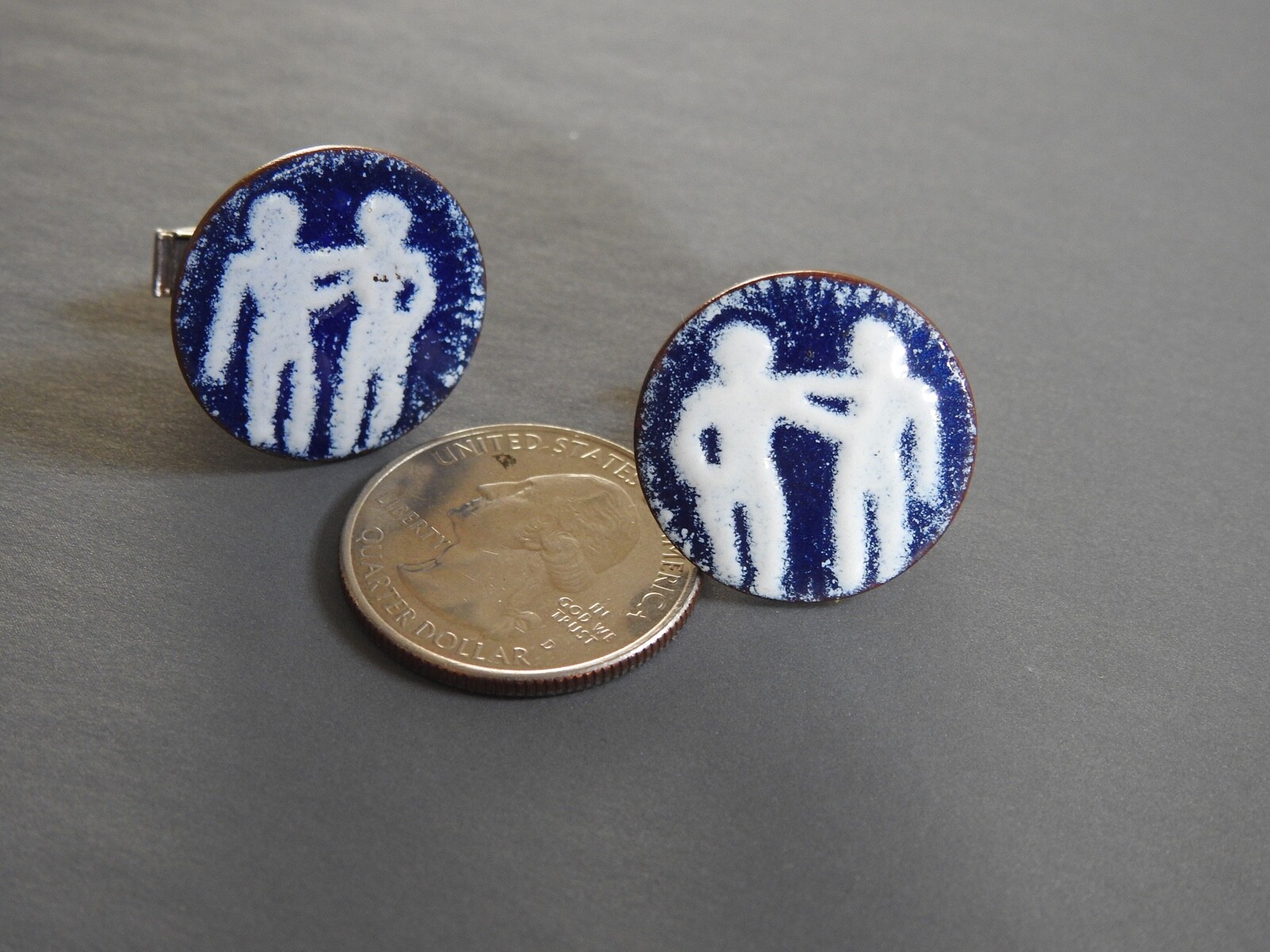 vintage ENAMEL ON COPPER CUFFLINKS artisan two human figures couple unisex
