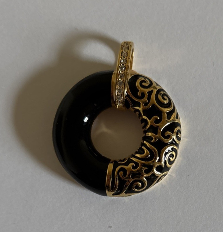 Camrose & Kross Reproduction JBK Jacqueline Bouvier Kennedy Gold Tone Pendant