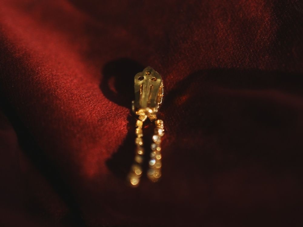 Earring (single piece), clip – Bohemian glass manufactory.