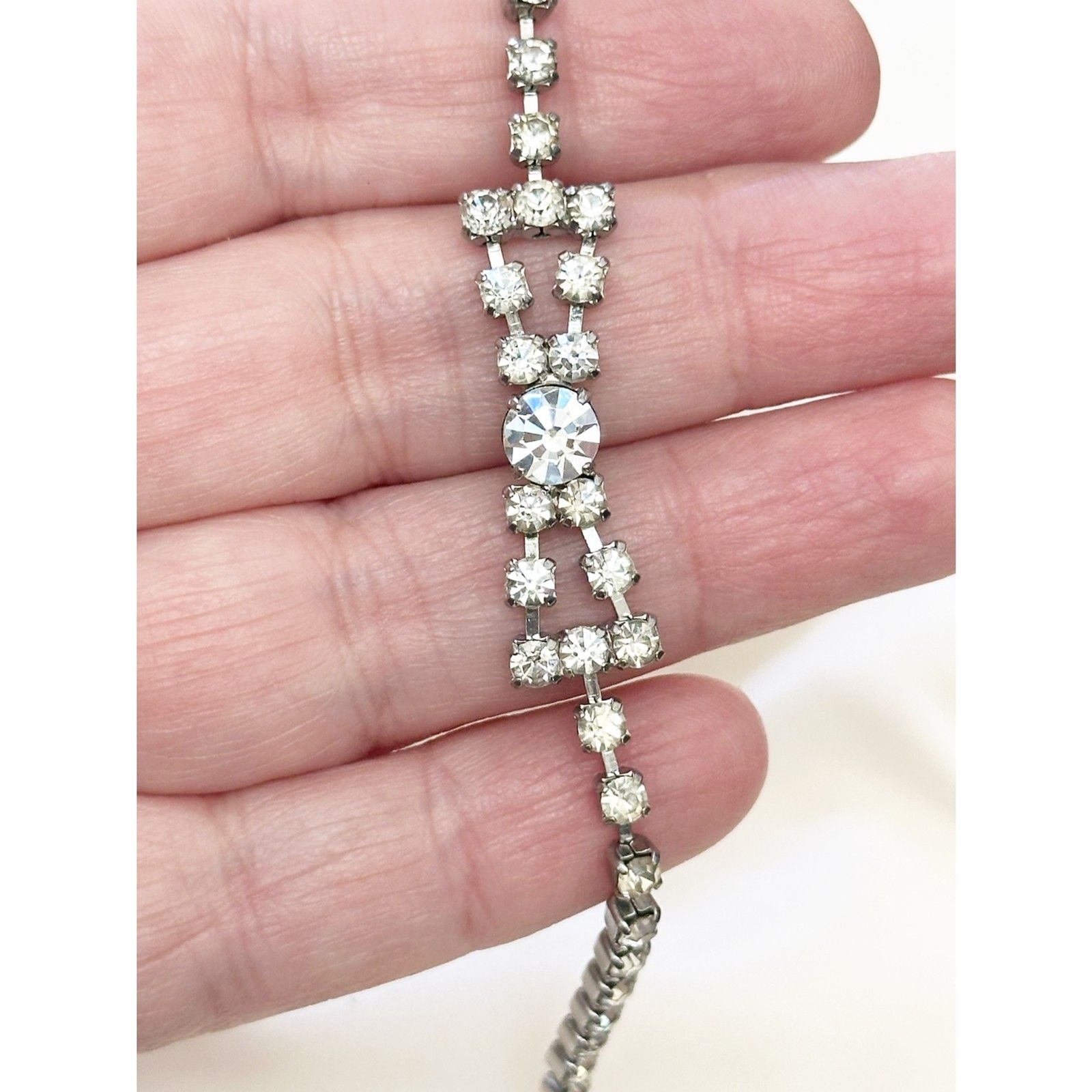 Vintage 1950s Smart Set Rhinestone Bracelet – Bowtie Design, 7″