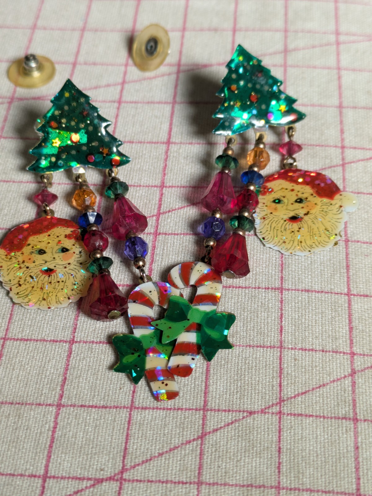Vtg 80s (2) Watta KCFA Laundry Christmas Santa Earrings Lunch At The Ritz -like