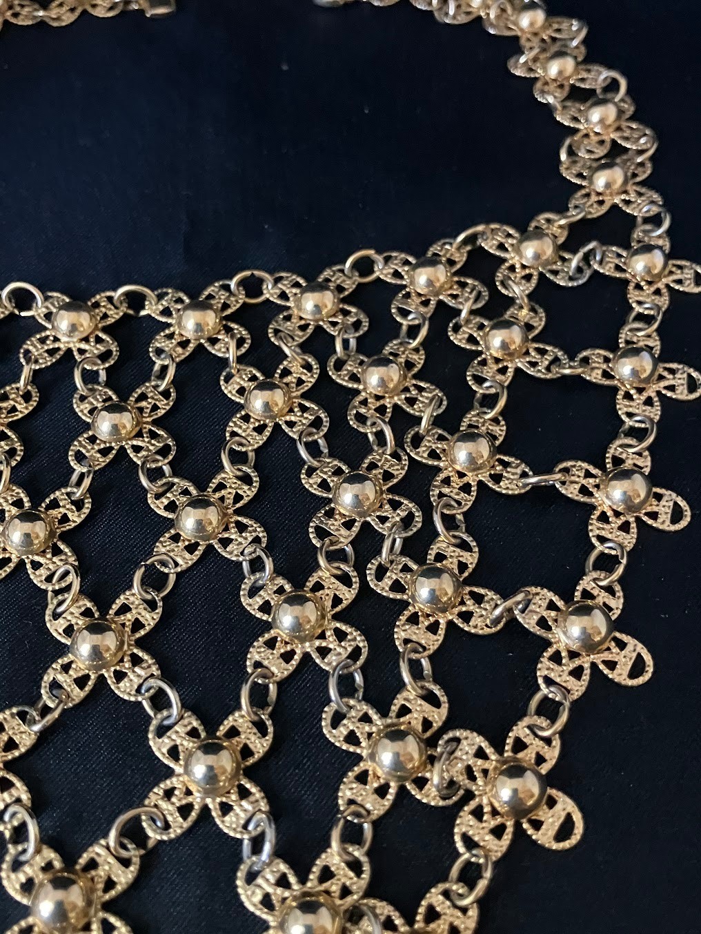 Vintage Flower Bib Necklace Ornate Adjustable Handkerchief Cascade Choker READ