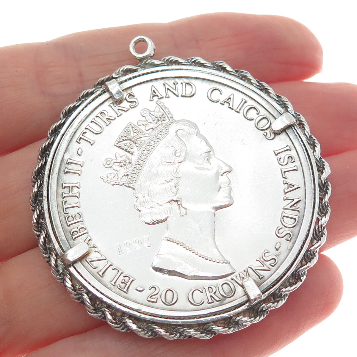 999 Silver Vintage 1994 Turks Caicos Islands 20 Crowns Elizabeth II Coin Pendant