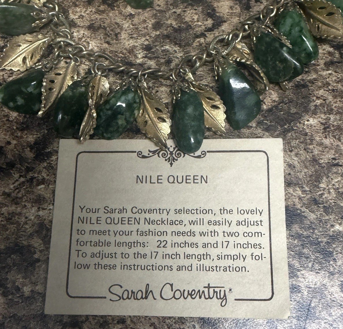 Vintage signed Sarah Coventry “Nile Queen” Necklace /w card. Adjustable length!
