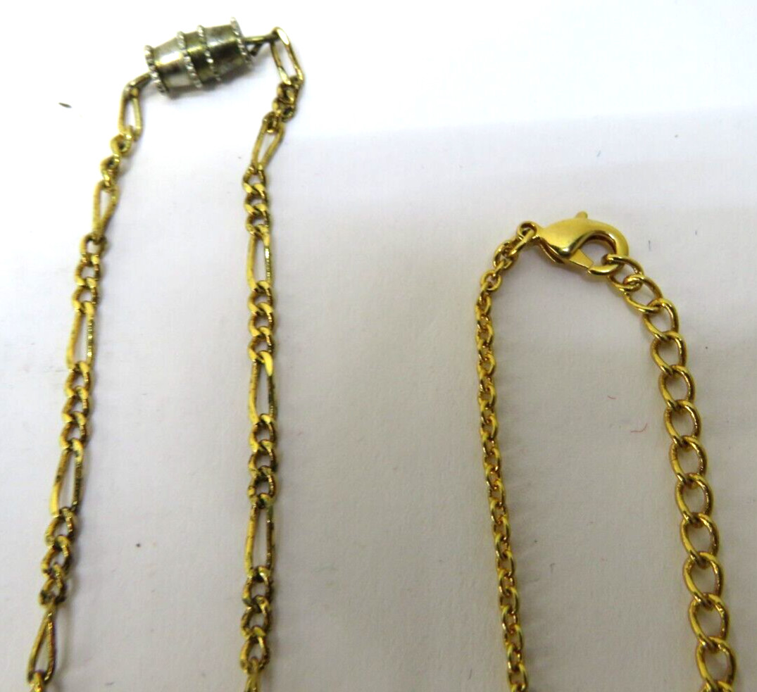 Vintage LOT of 12 Necklaces Assorted Sizes & Colors Gold red white pearl