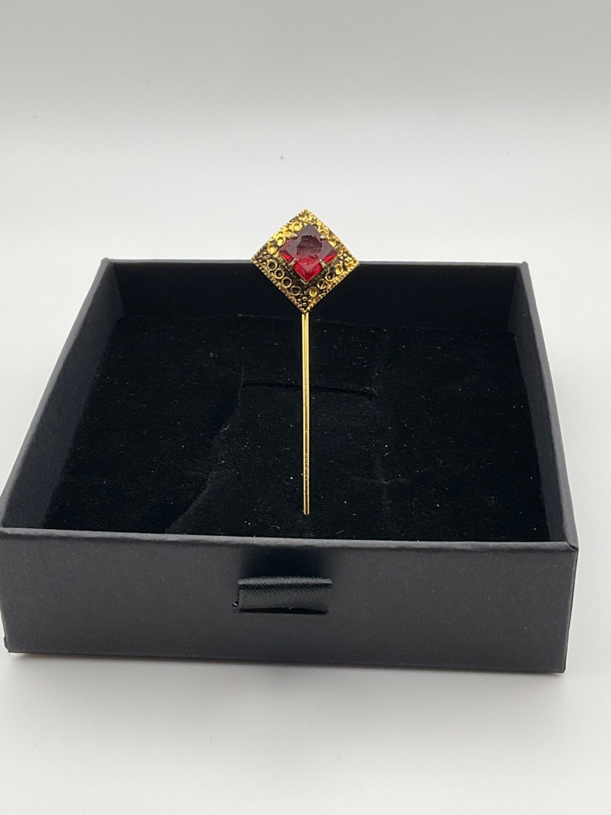 Vintage Gold Plate Stick Pin Intaglio Cameo Red Glass Stone Lapel Hat