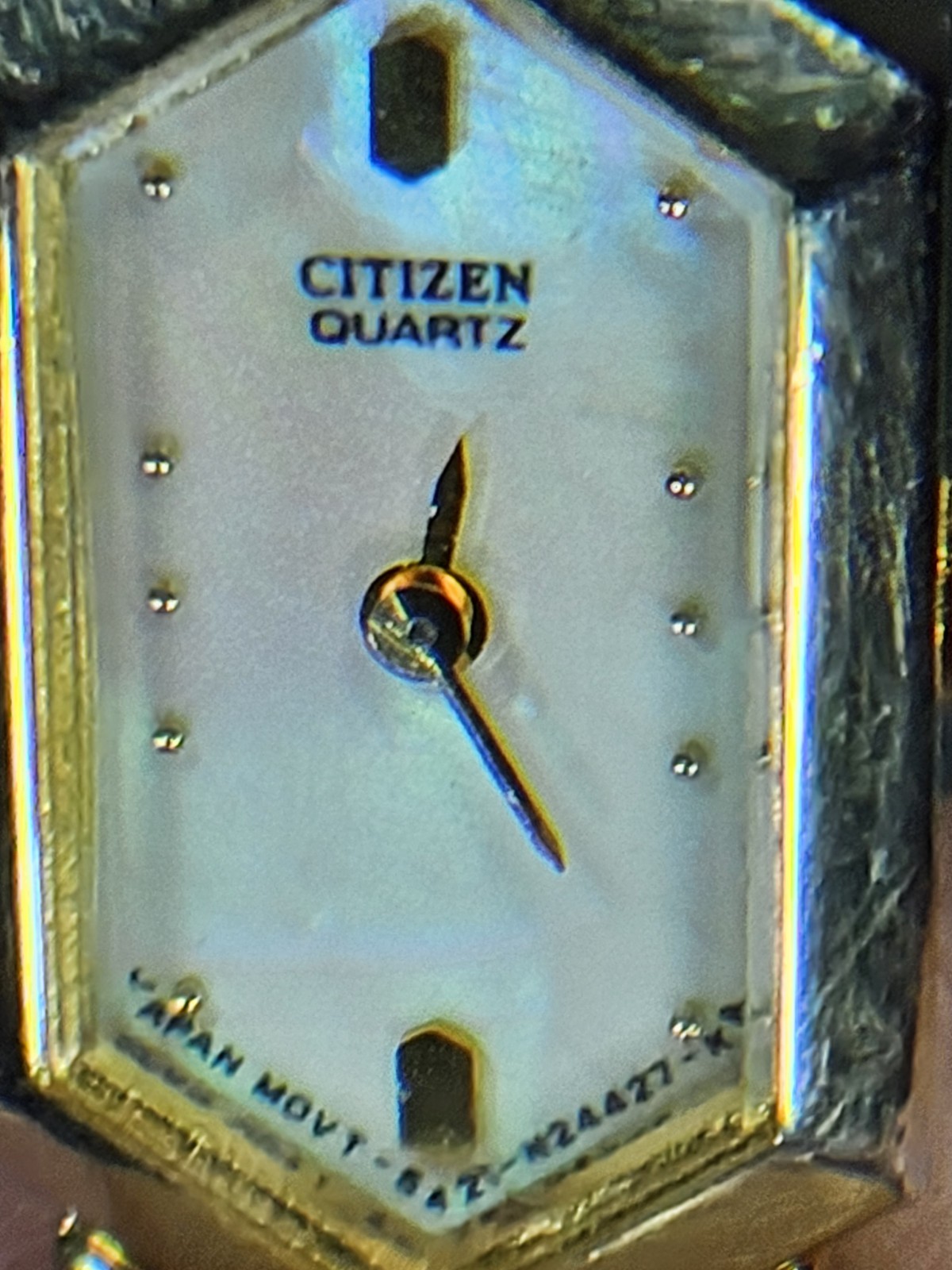 VTG Women’s Watches Geneve Diamond – Citizens Elegance Armitron Mother of Pearl