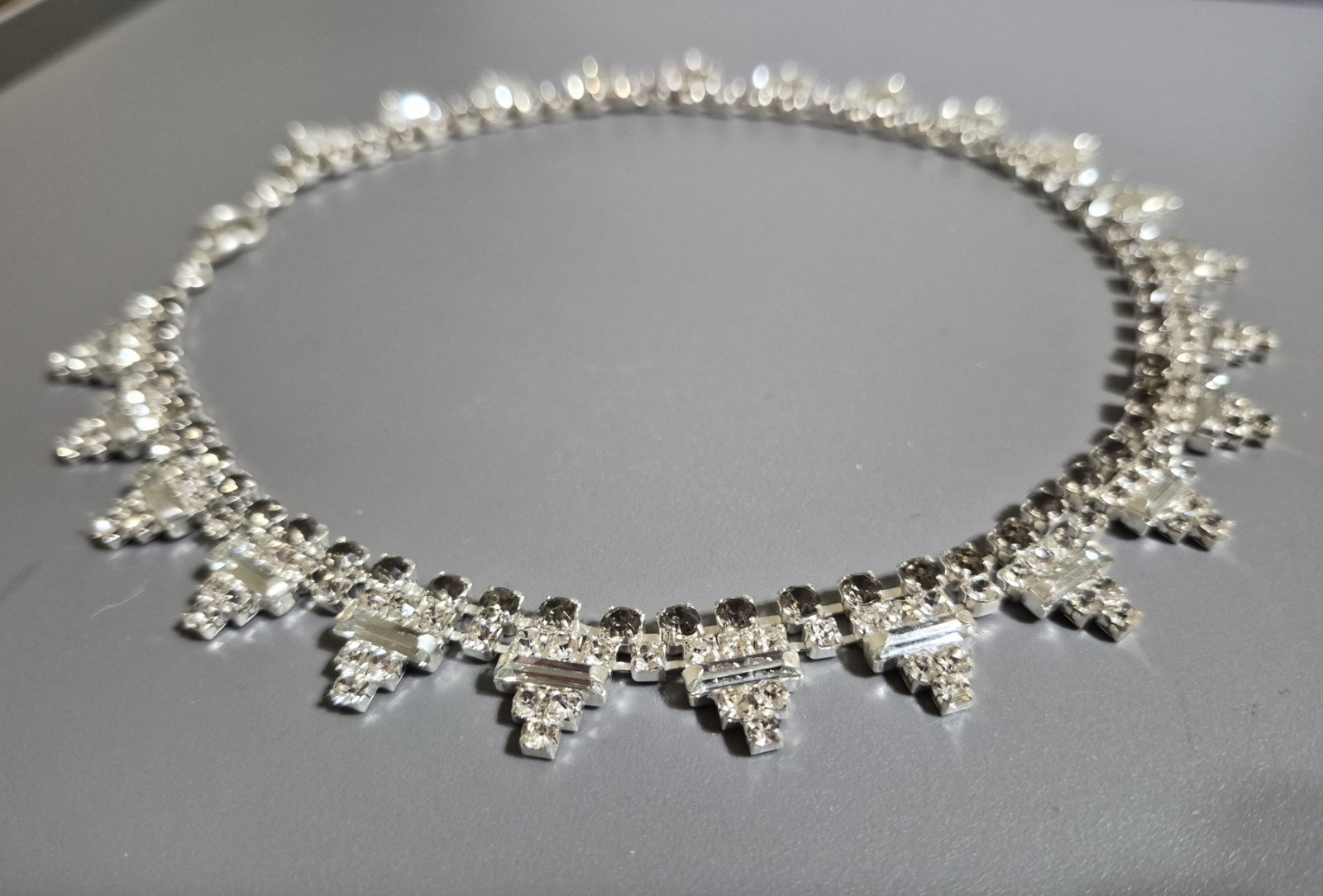 Vintage Deco Revival Necklace – Gray Clear Rhinestone – Silver Tone 16”