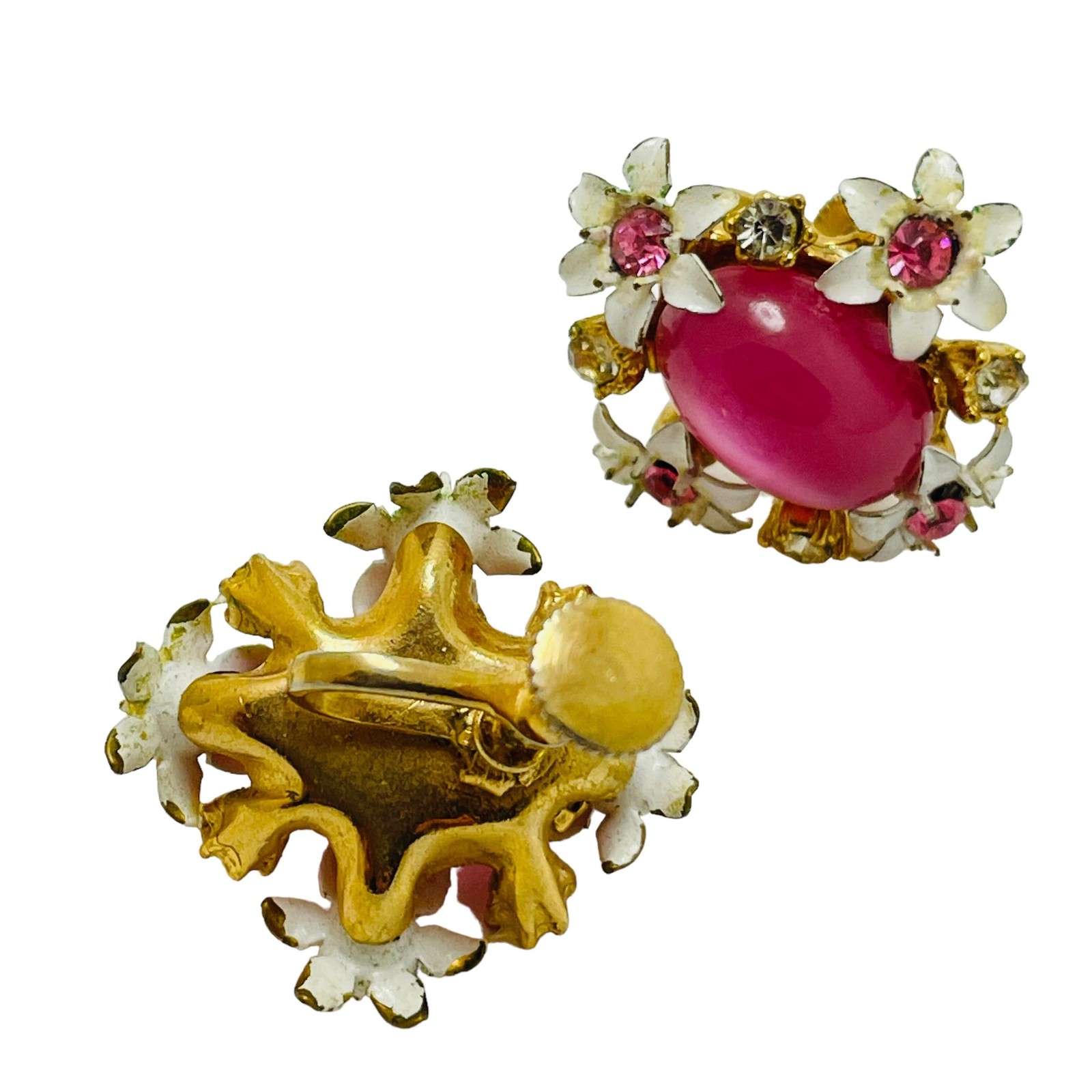 Vintage gold tone pink white flower designer screw back earrings