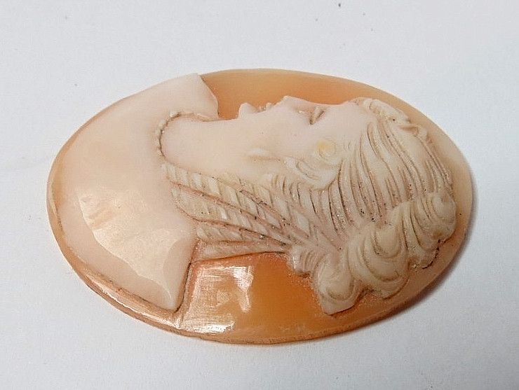 ANTIGUE SHELL CAMEO BROOCH PIN PENDANT 40MM X 31MM WIDTH