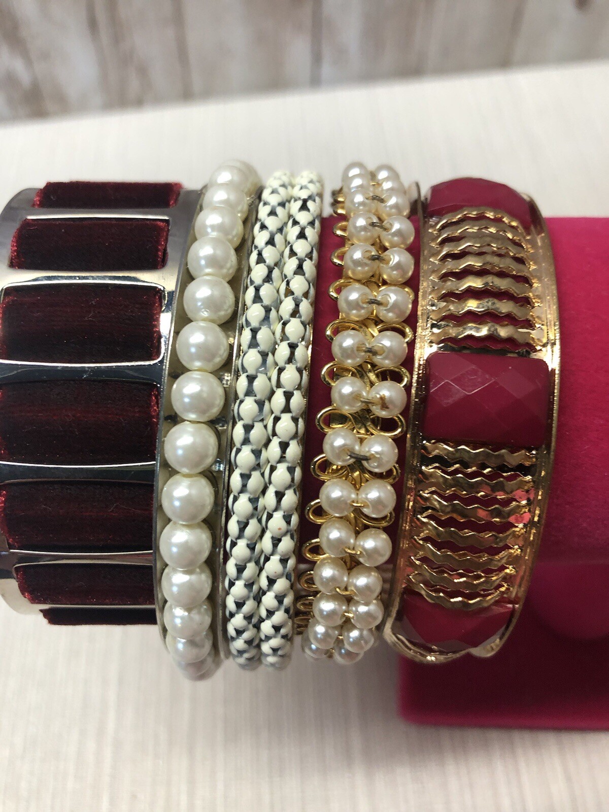 5 Vintage Womens Bracelets Assorted Sizes & Shades Free Shipping