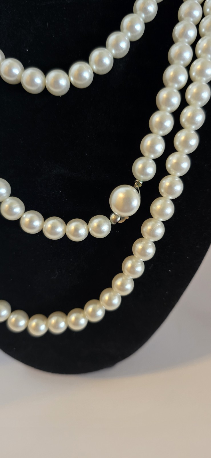 Vintage Faux Pearl Strand 27″ Long Off White