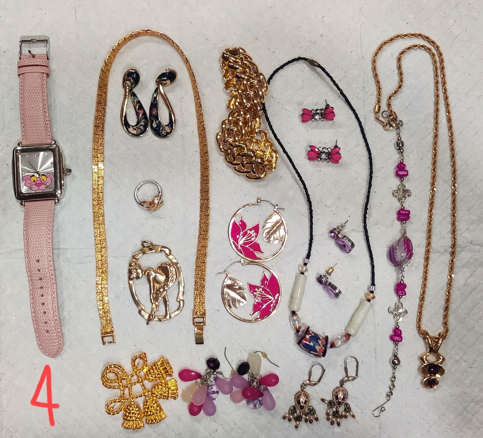 Lot Of Estate Costume Jewelry, 15 Pcs