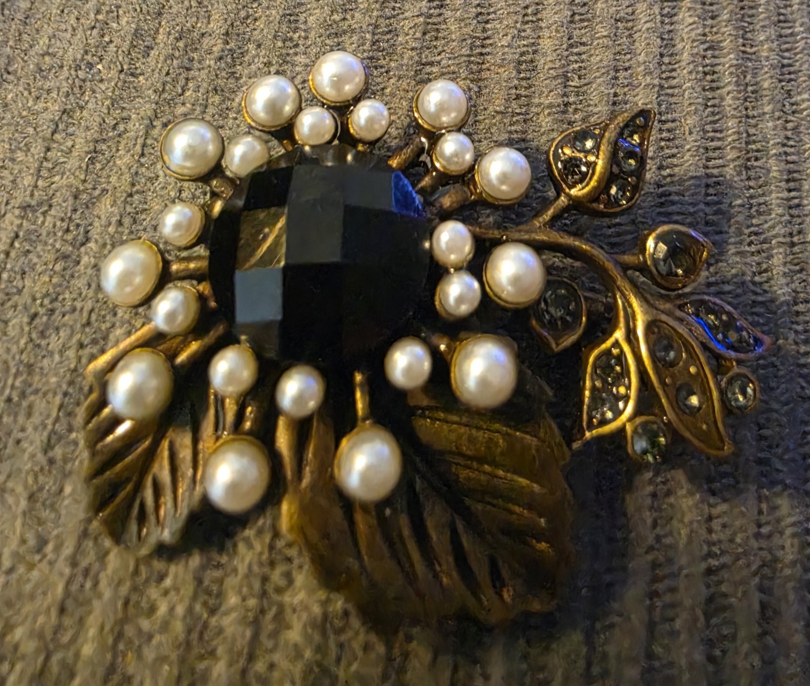 Vintage Bronze Color Black Faux Pearls & Gem Facette Onyx Color Brooch Pin