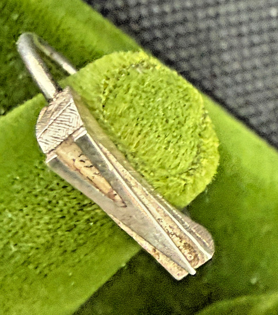 Vintage Sterling Silver Stamped Typebar Monogram “V” Ring Size 6 ADJUSTABLE