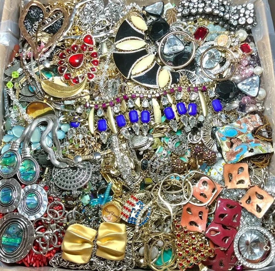 Jewelry Treasure Box Lot Unsearched Unsorted Vtg & New Junk & Good Resell 3 Lbs