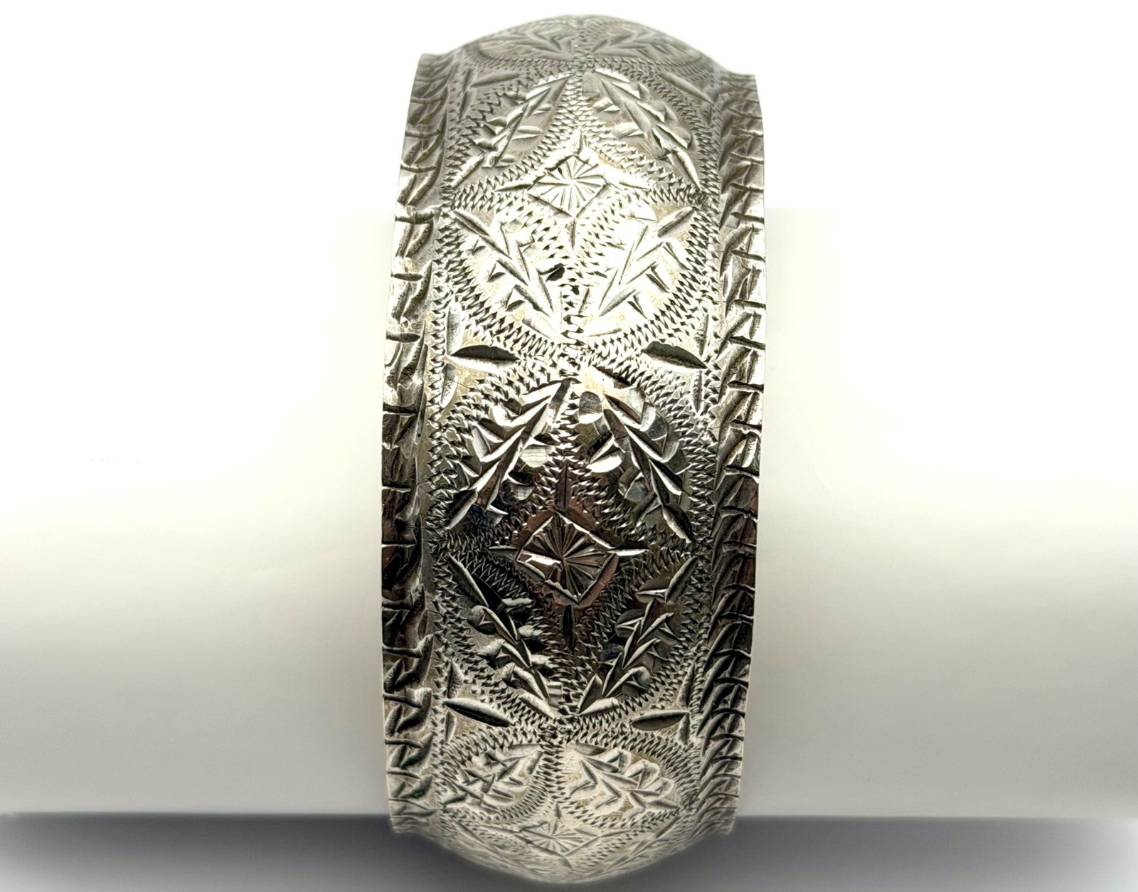 Vintage North African Sterling Silver Wide Engaved Tribal Bangle Bracelet 26.45g