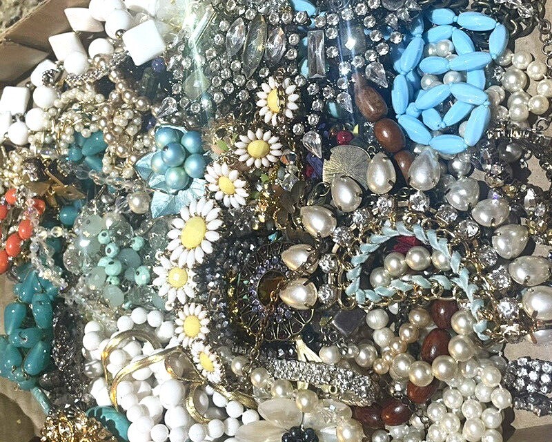 1 Lb Unsorted Jewelry Vintage & New Lot Craft Junk & Wear Resell Mixed Tangles